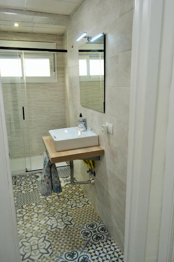 Vialia Apartamentos Suites Málaga Exterior foto